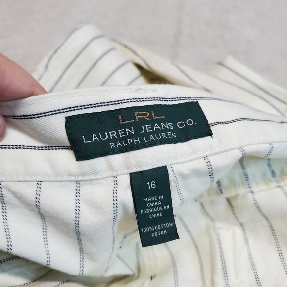 Money - Picture 10 of 10